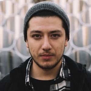 Meet your Posher, Jonathan